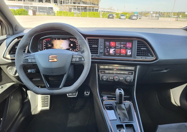 Seat Leon cena 146900 przebieg: 69000, rok produkcji 2019 z Gdańsk małe 92